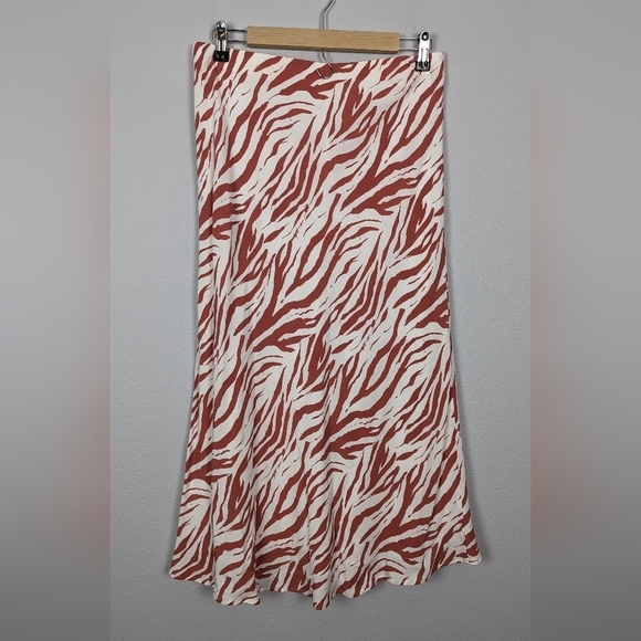 Rails London Zebra Flowy Animal Print Rust White Midi Skirt Size Large - Picture 6 of 11